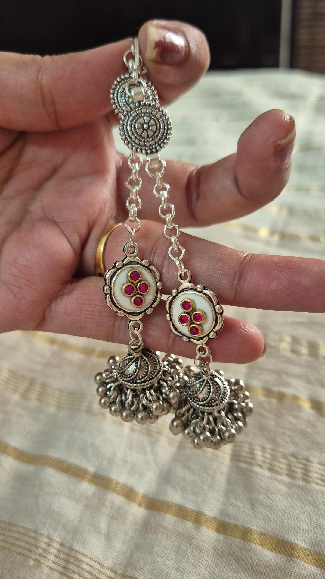 Darpan kundan jhumka