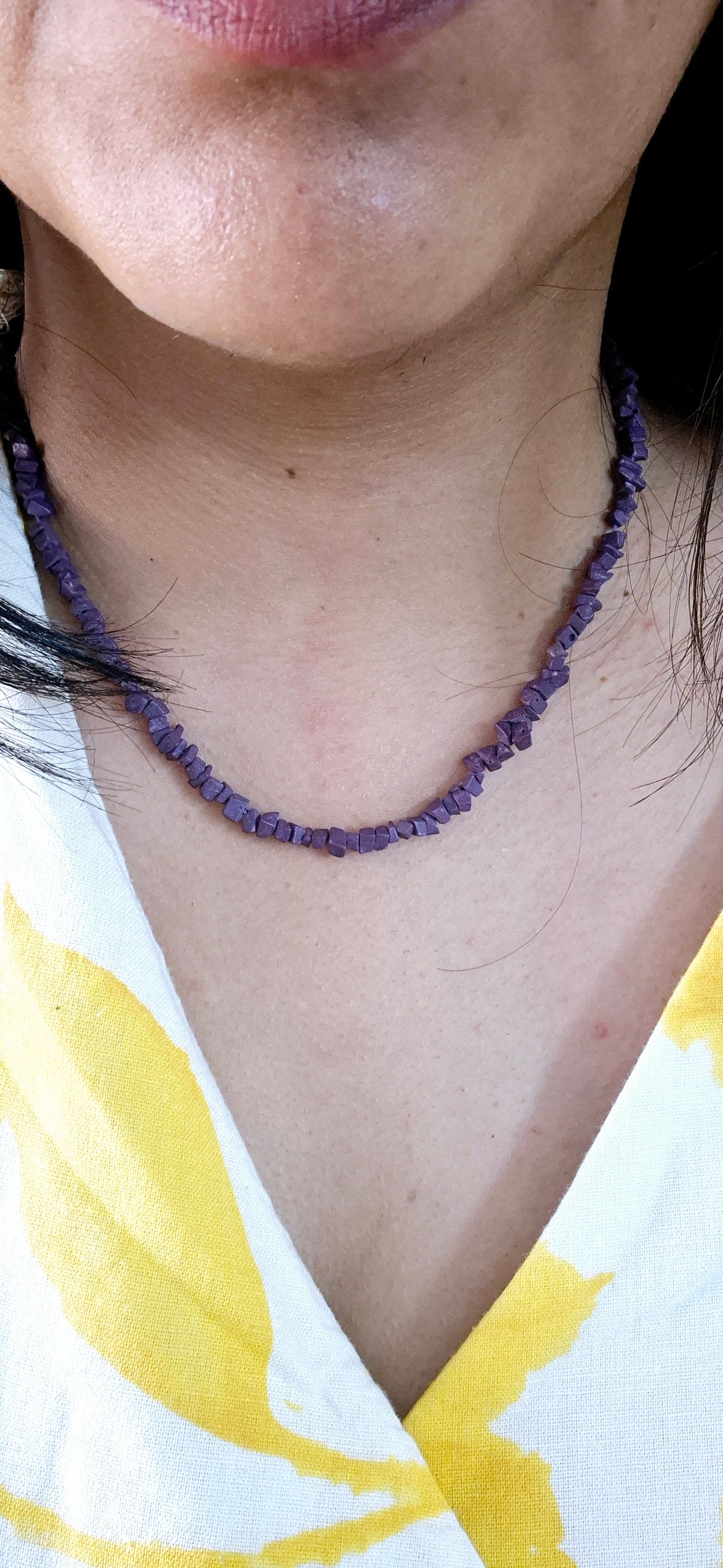 Purple chips bead necklace