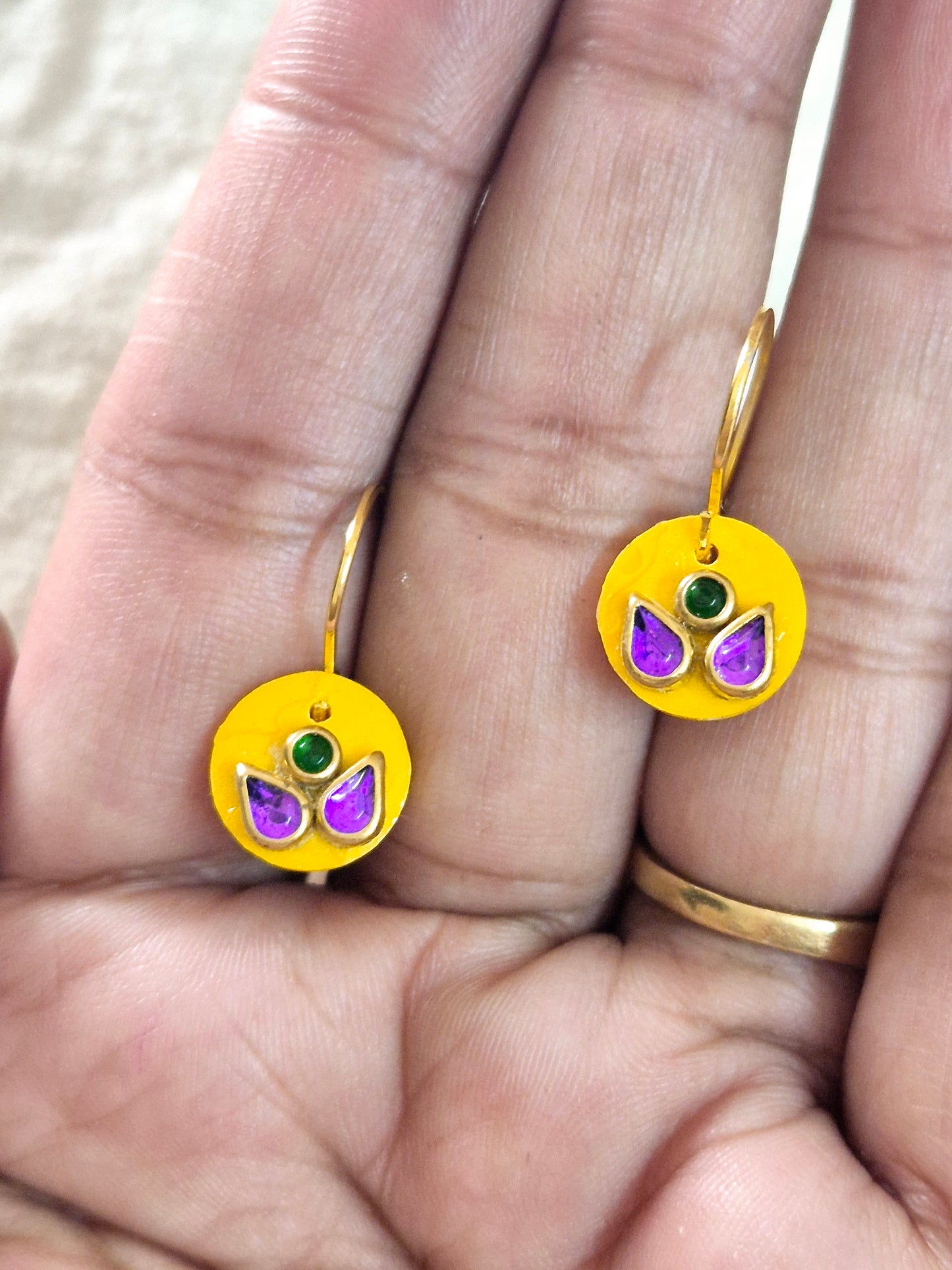 Kundan resin earrings