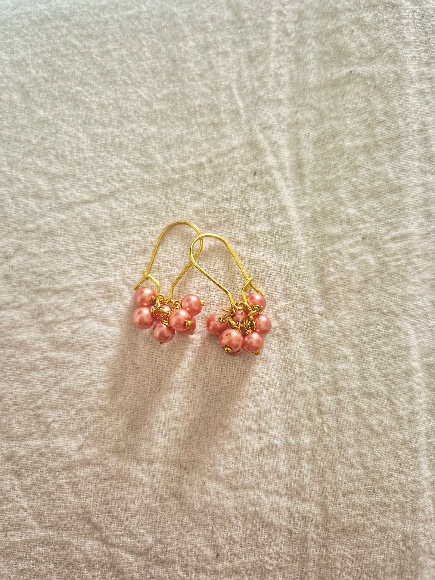 Bunch of pearl earrings