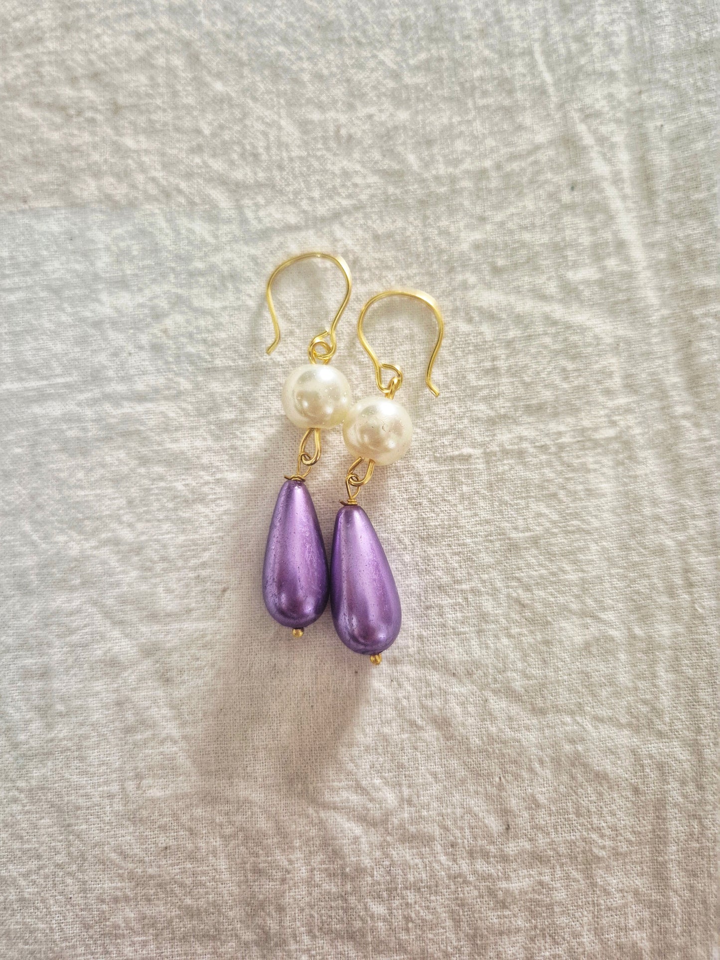 Pearl drop earrings