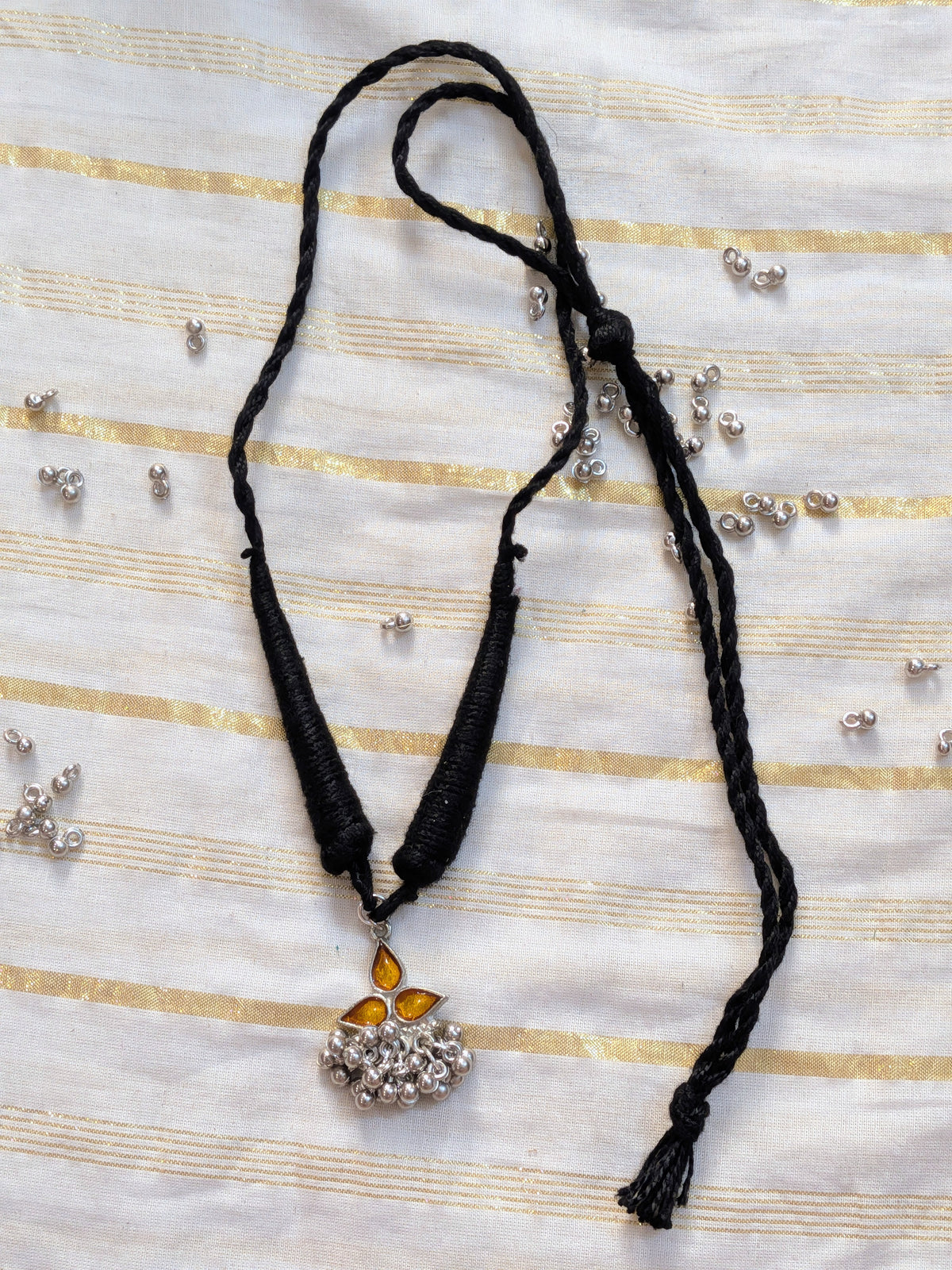 One Pendent Necklace