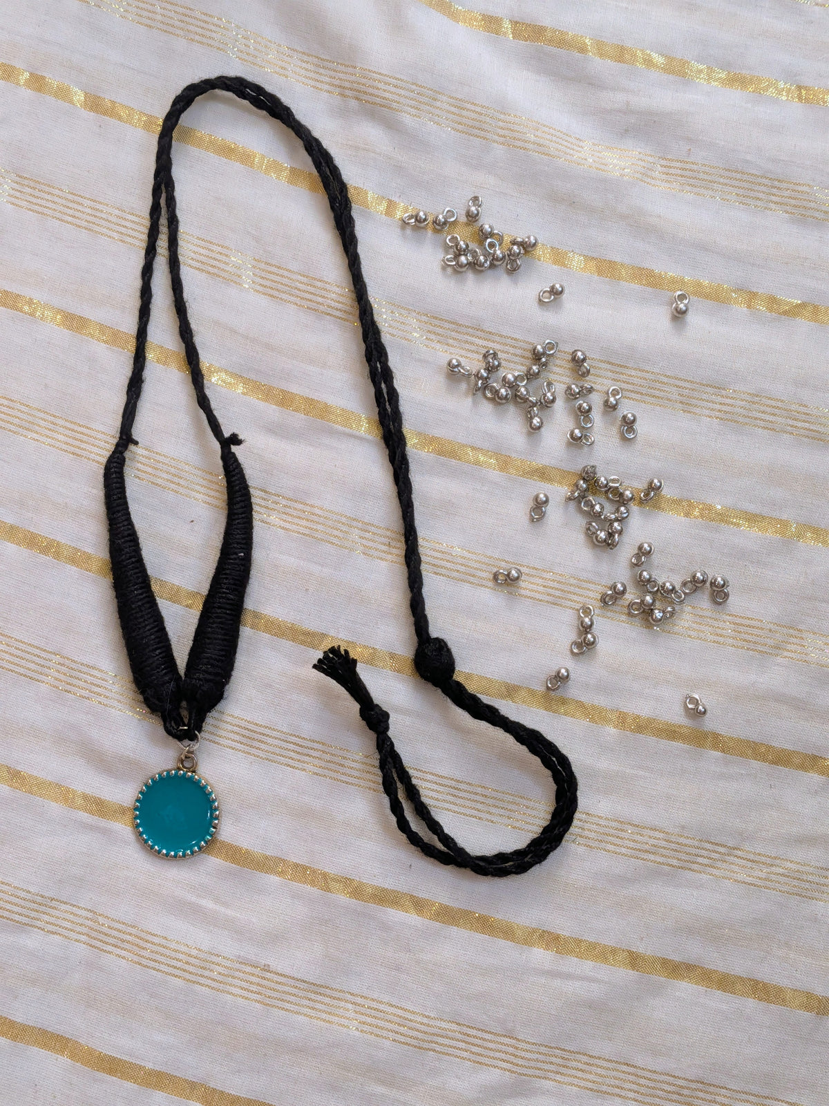 One Pendent Necklace