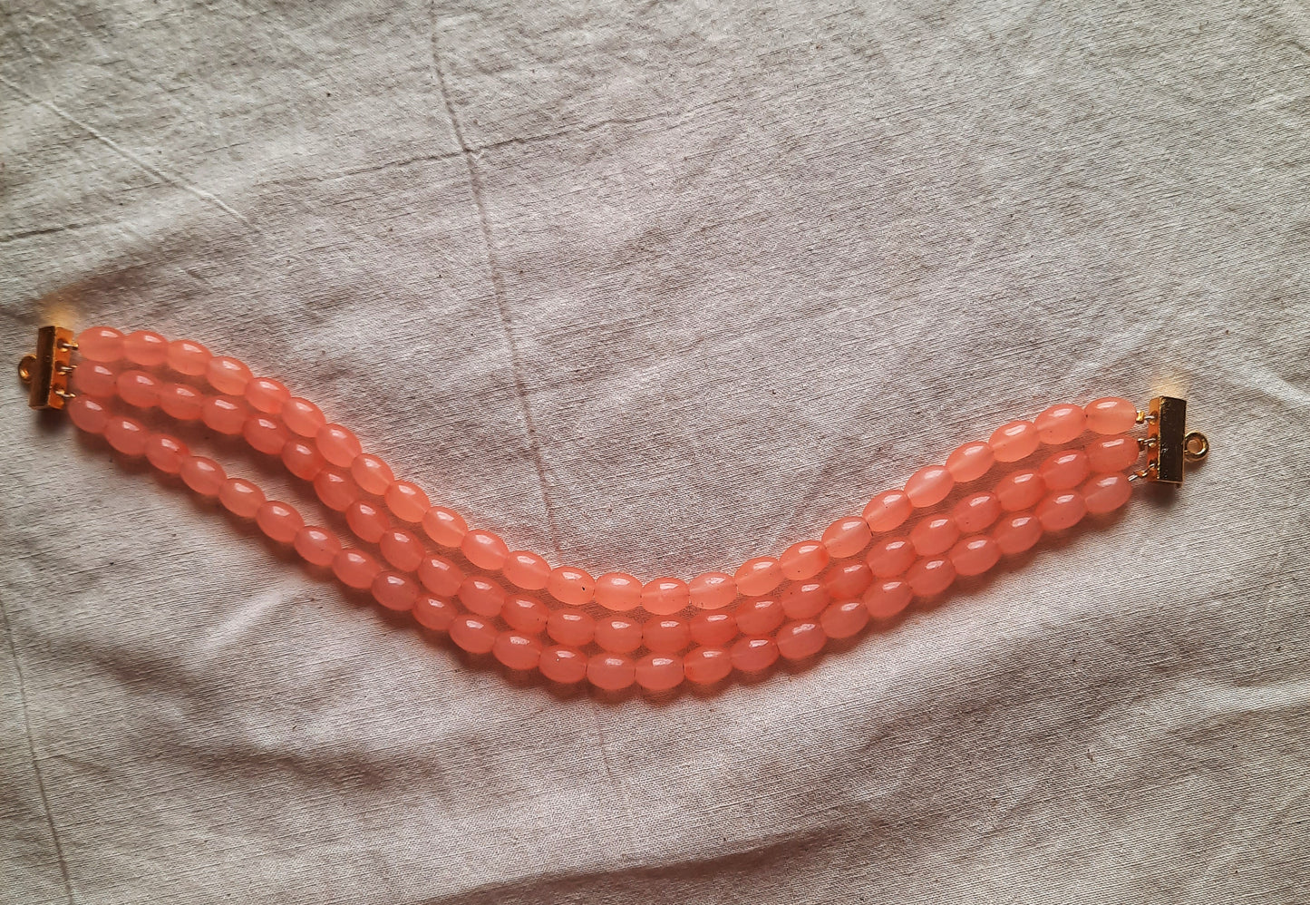 Glass bead choker