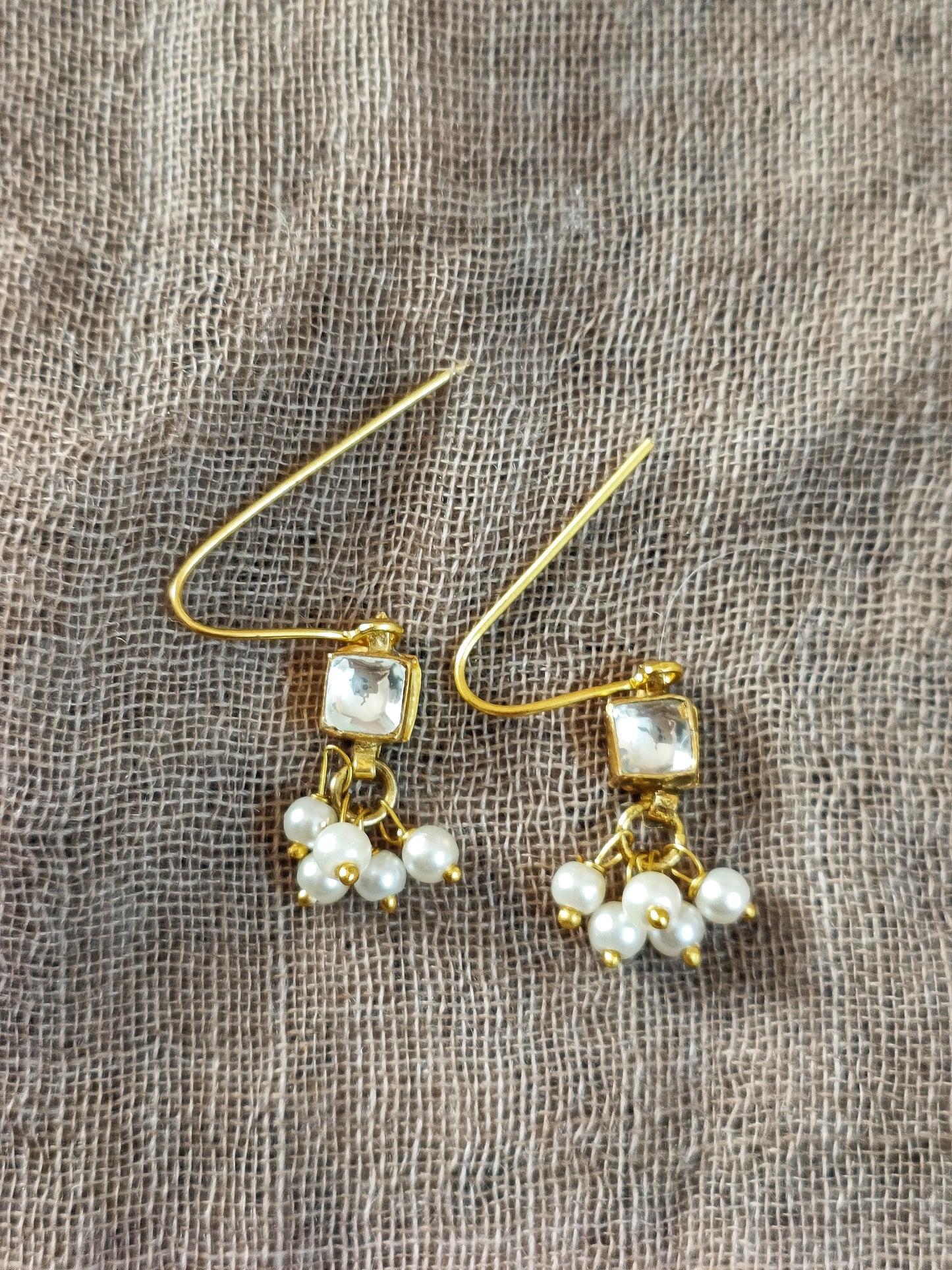 Small Hanging earring