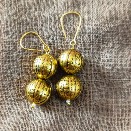 ball earrings