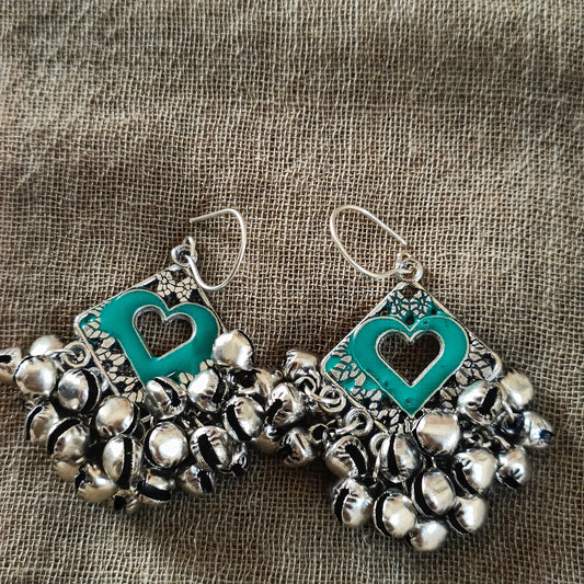 Hanging earrings October