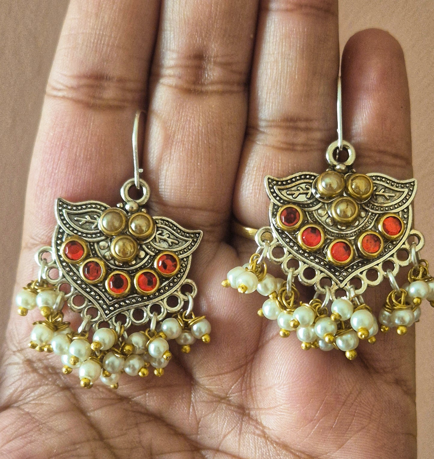 Kundan wali earrings