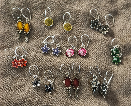 Pack of 10 earrings