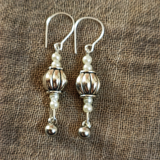 Hanging earrings July