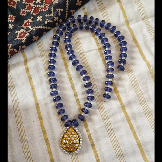 Kundan bead necklace