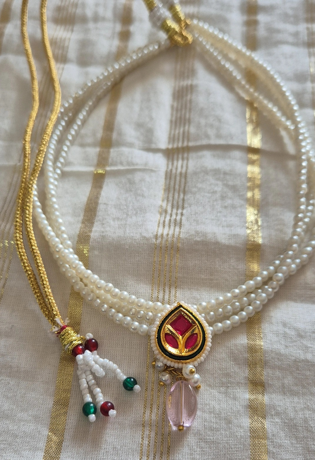 Kundan choker