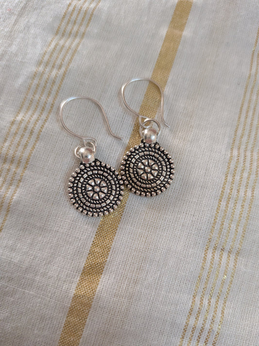 Charm gol earrings