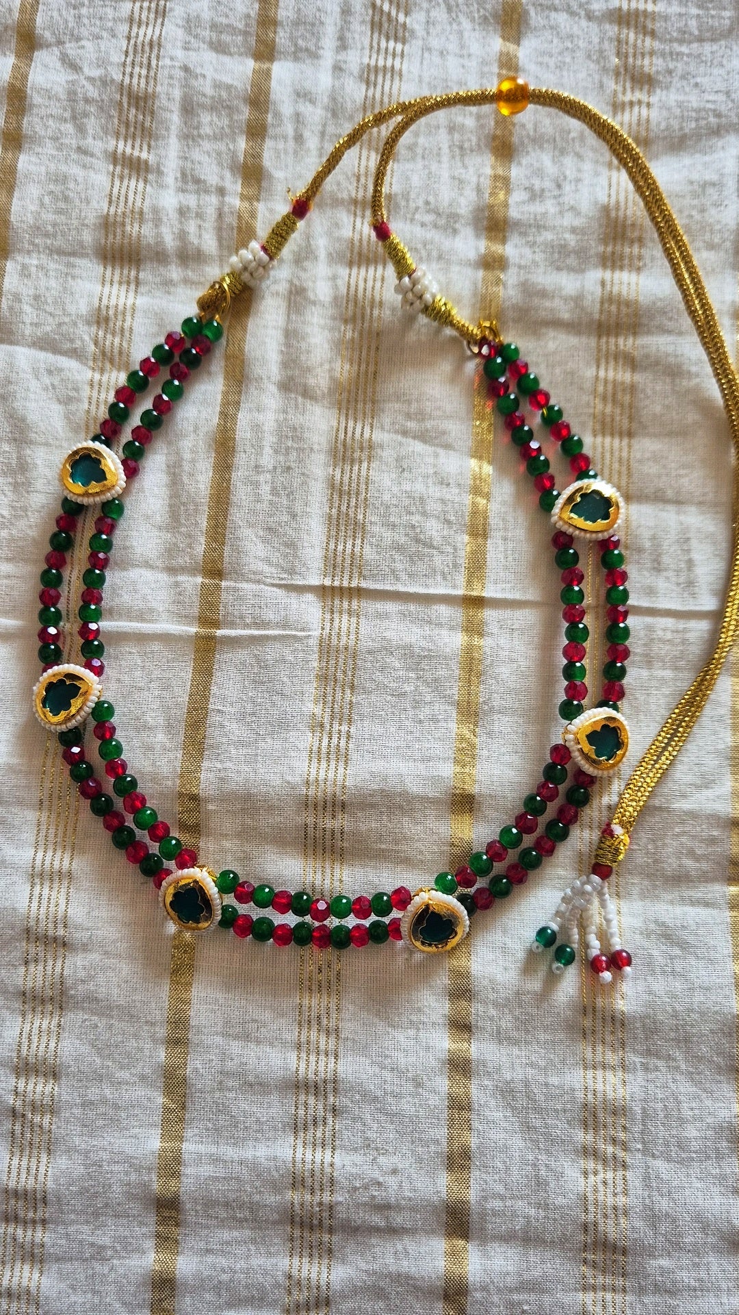 Kundan choker