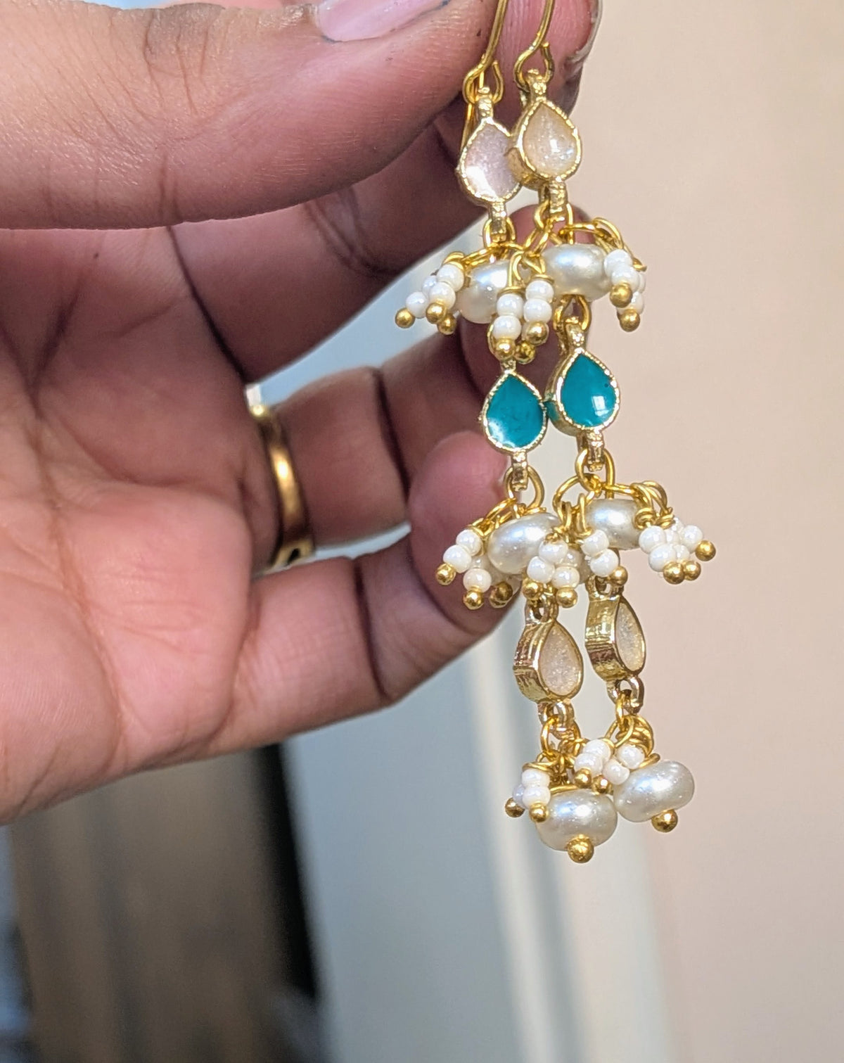 Kundan wali line wali Earrings