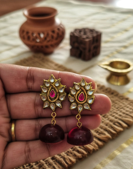 Light weight kundan jhumka earrings