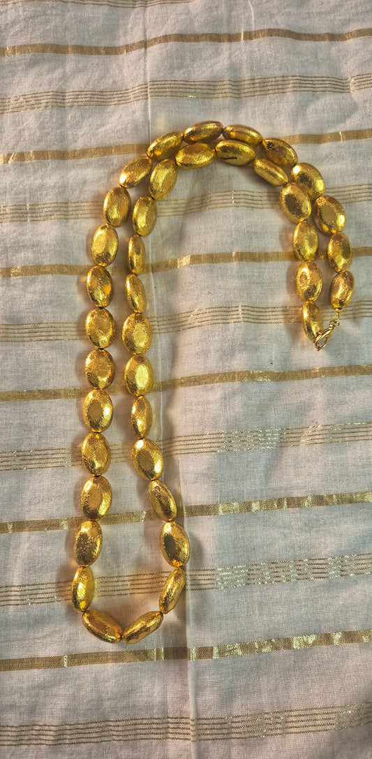 Blingy golden necklace