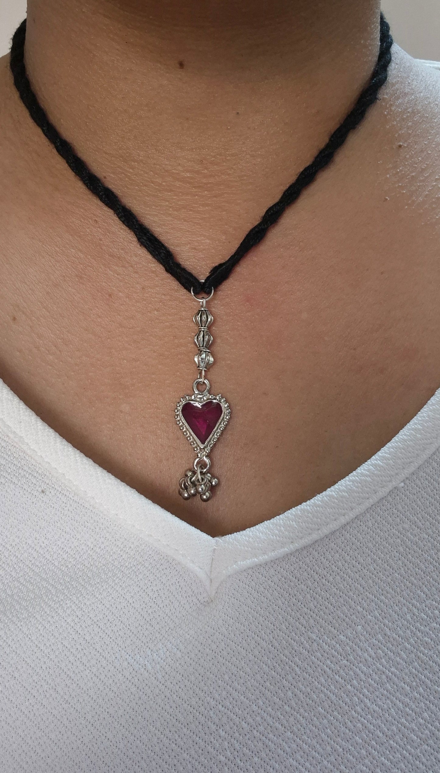 One pendent necklace