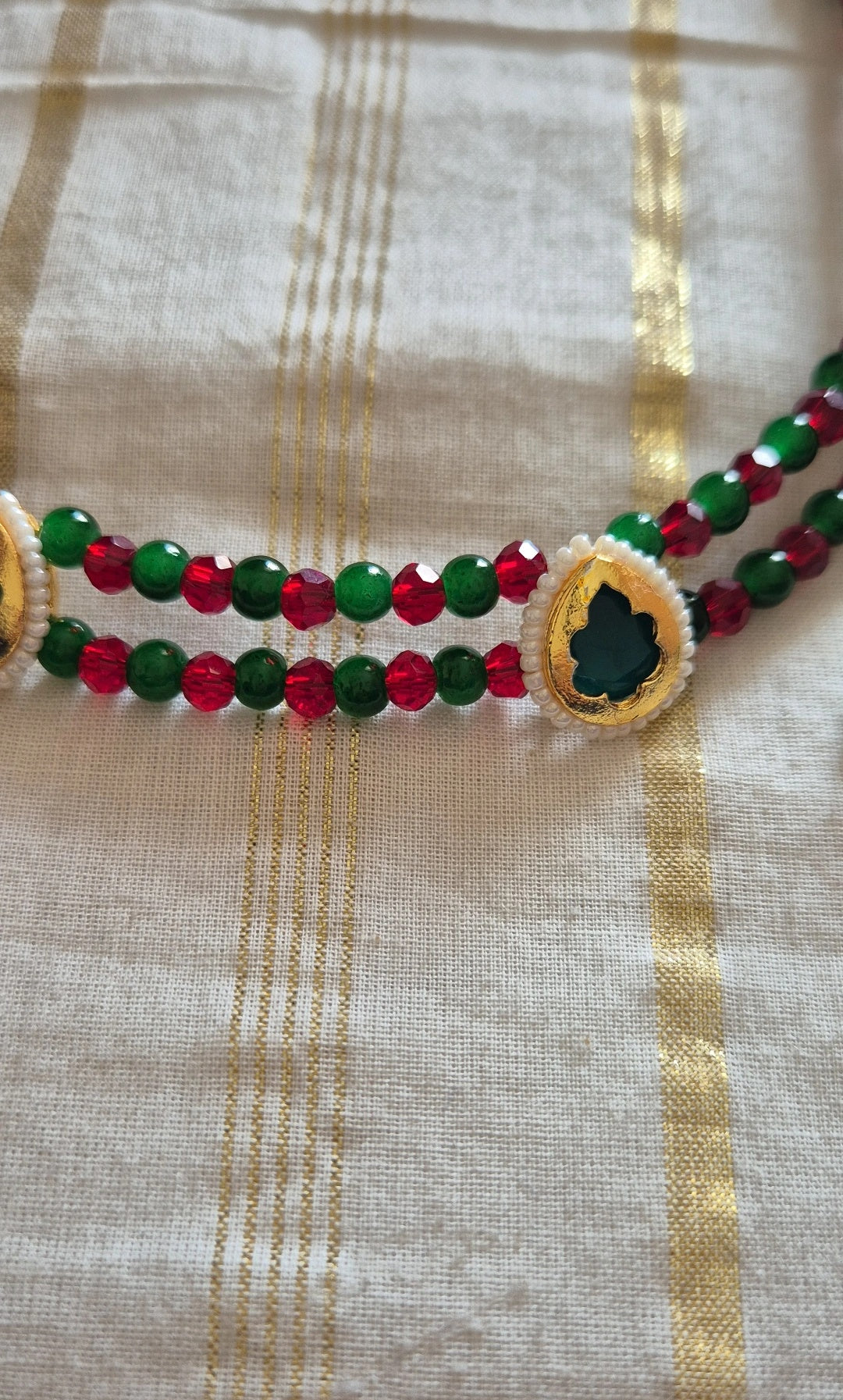 Kundan choker