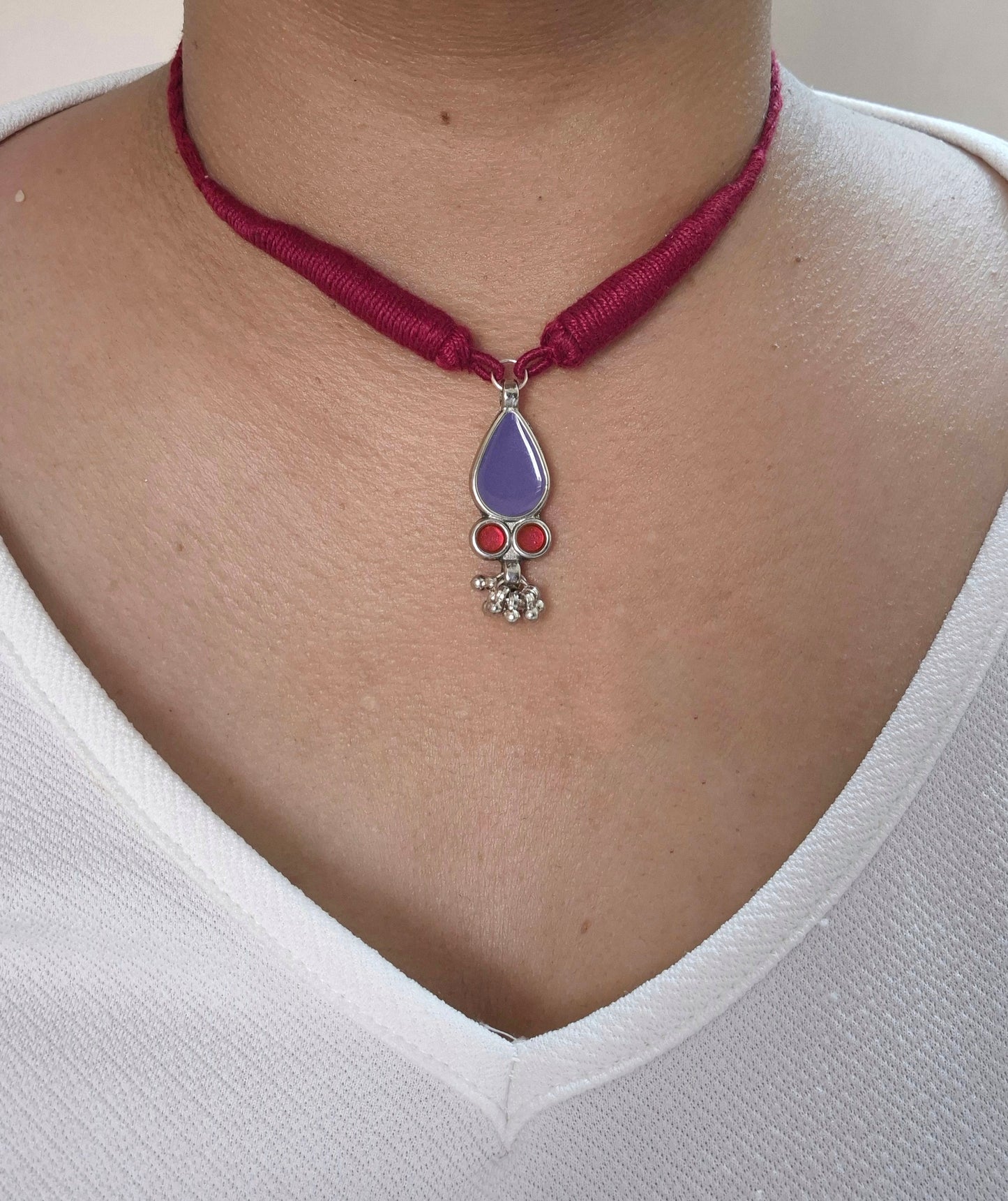 One pendent necklace