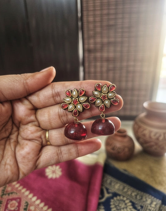 Kundan jhumka