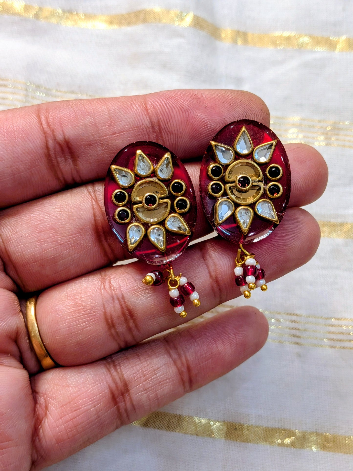 Kundan resin stud