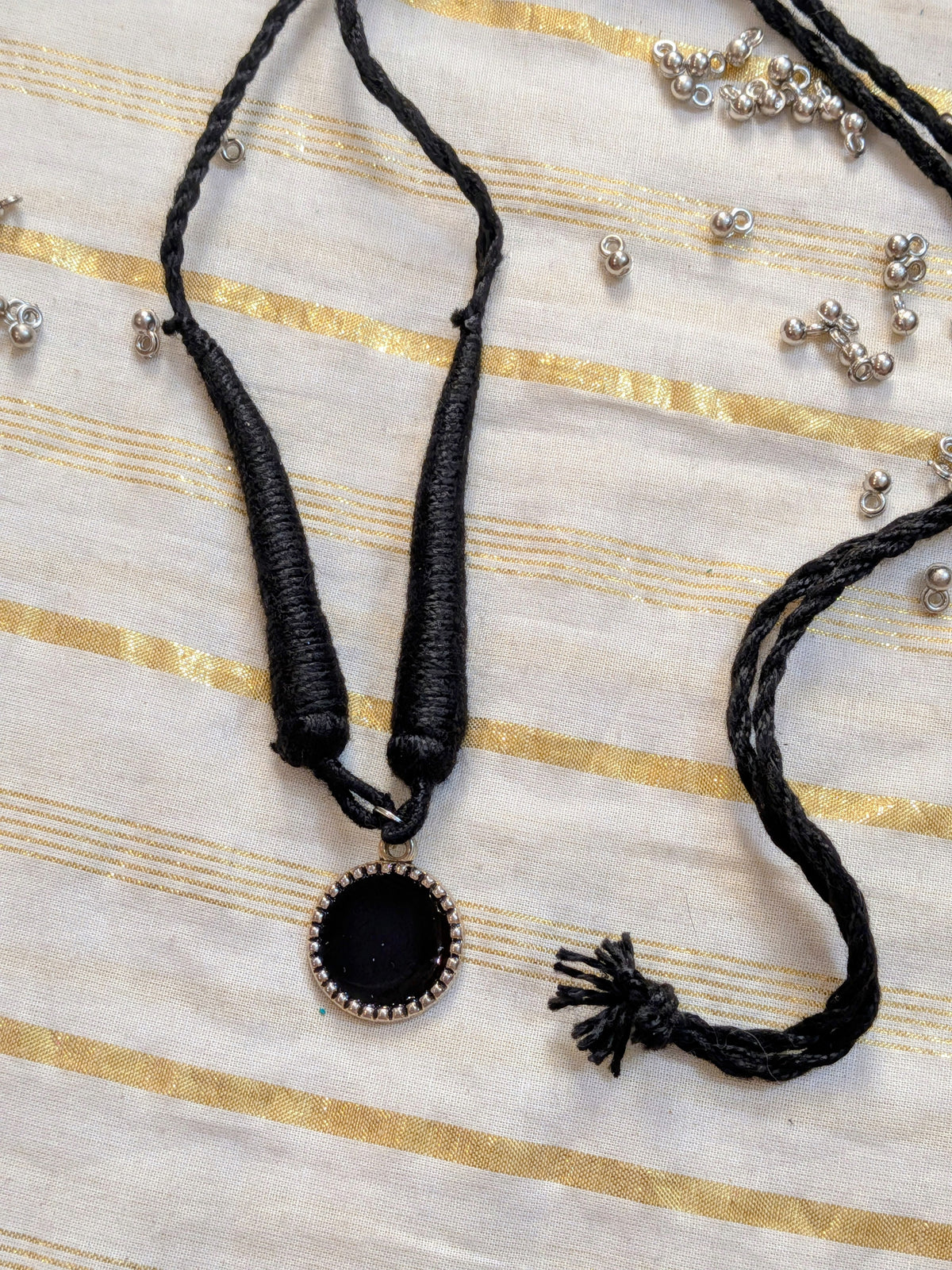 One Pendent Necklace