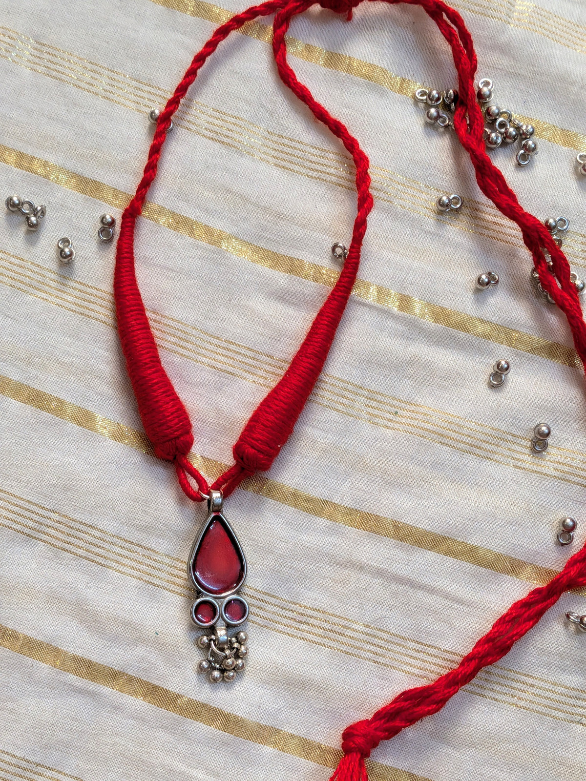 One Pendent Necklace