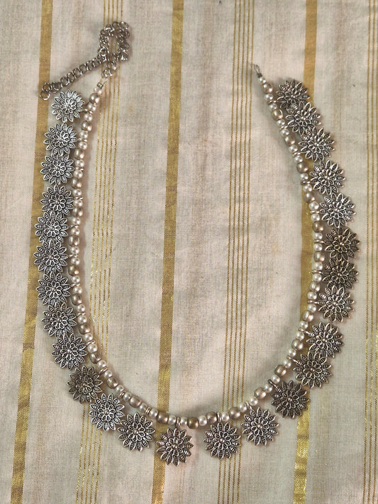 Flower necklace