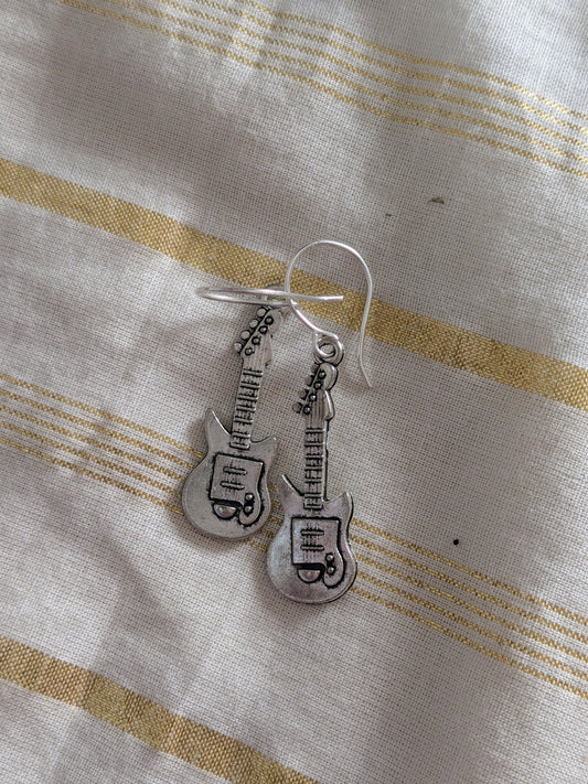 Guitar earrings