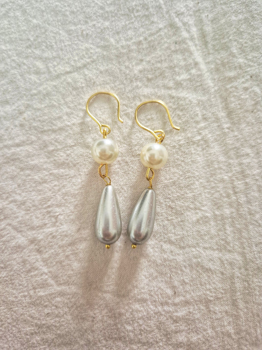 Pearl drop earrings