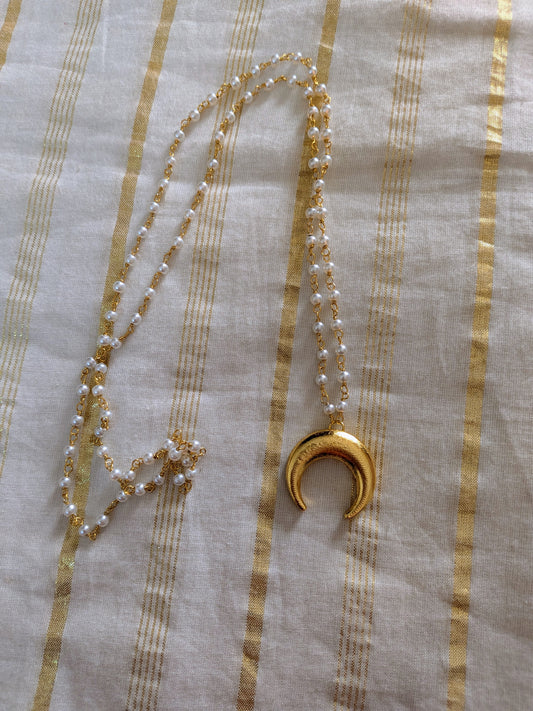 Beaded chahiye n cresent moon necklace