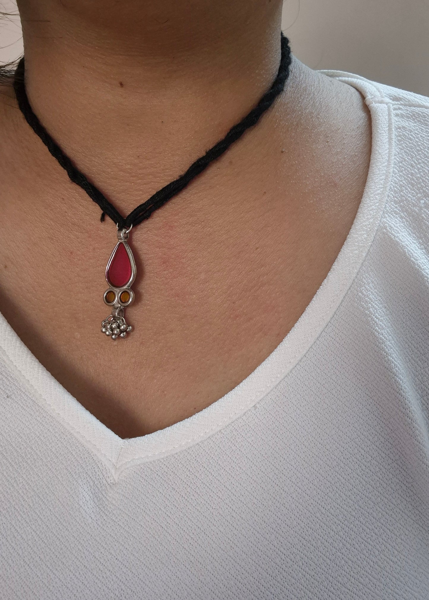 One pendent necklace