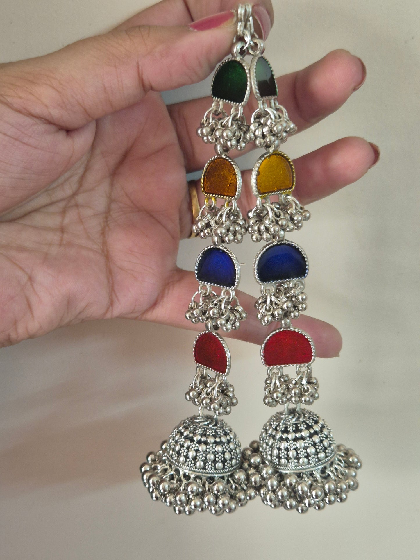 Jhumka adha chand wala