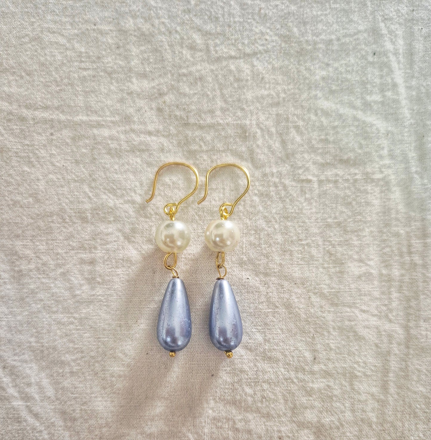 Pearl drop earrings