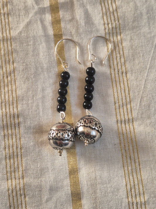 Ball earrings