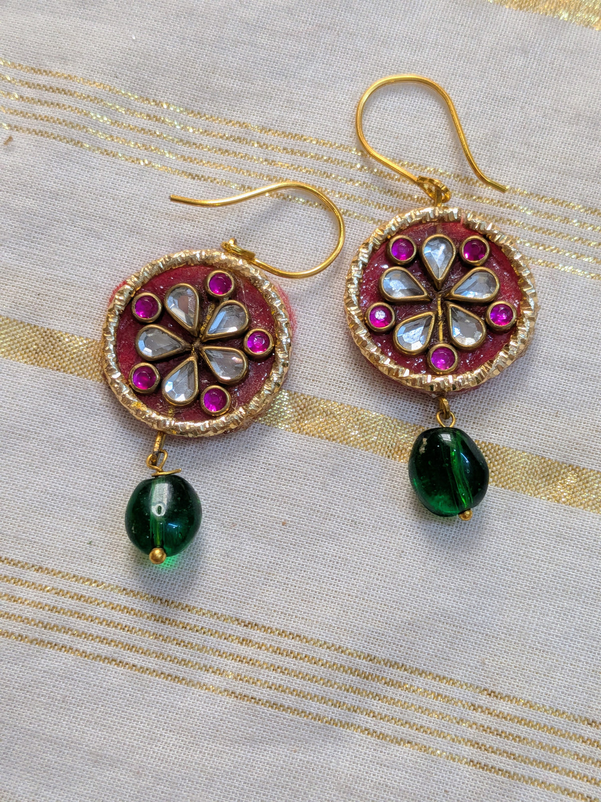 Kundan gol wala earrings