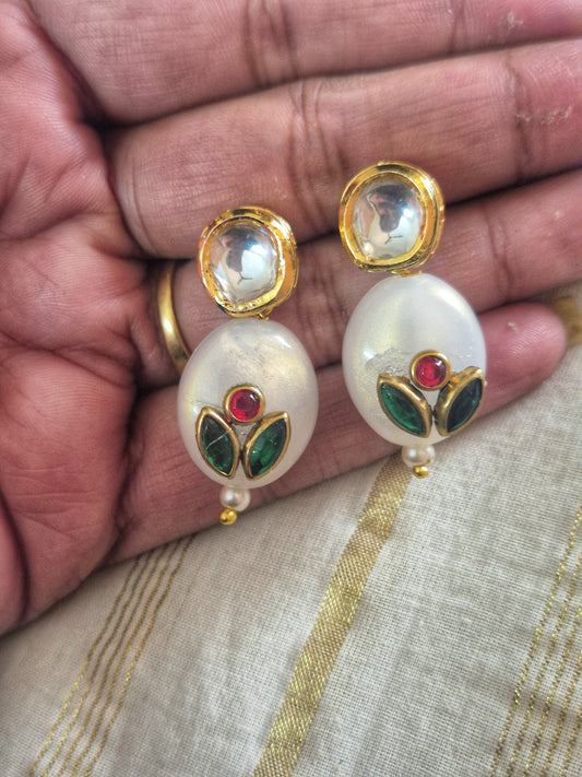 Kundan wali bead earrings