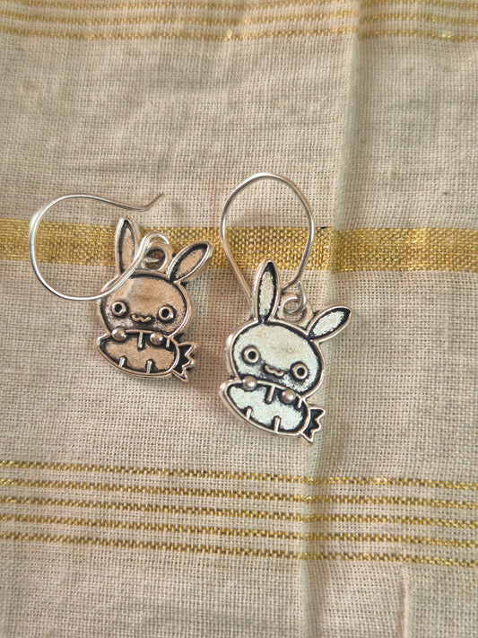 Teddy charm earrings