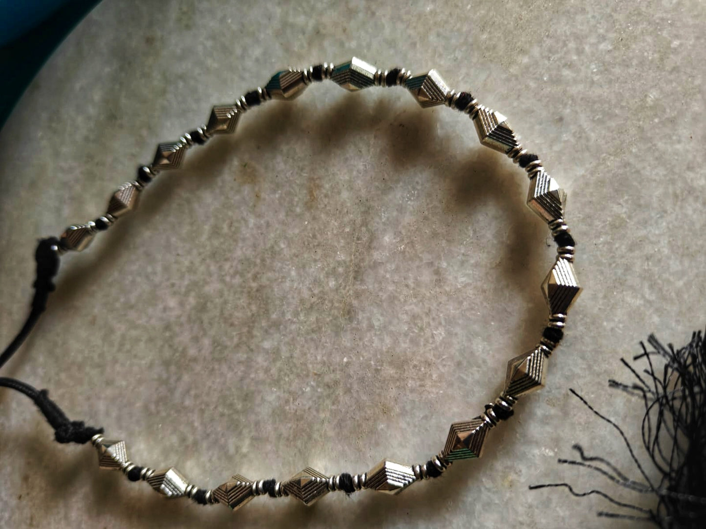 Bead choker