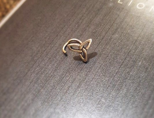 Small Silver Nose Pin