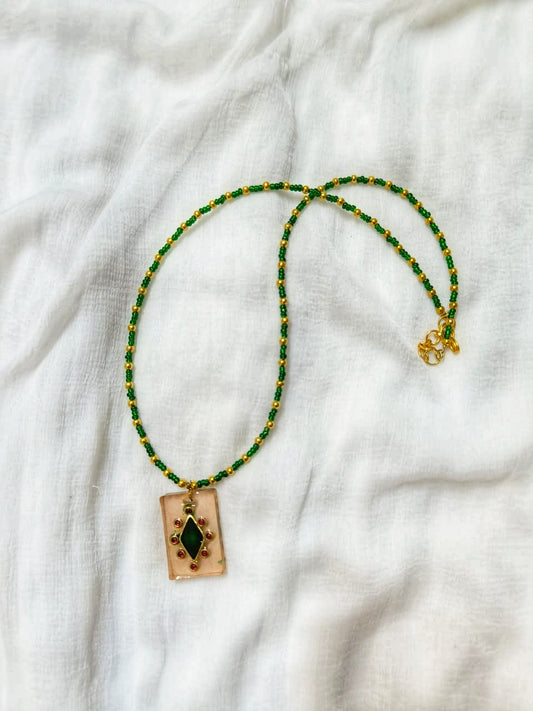 Green Resin kundan Necklace
