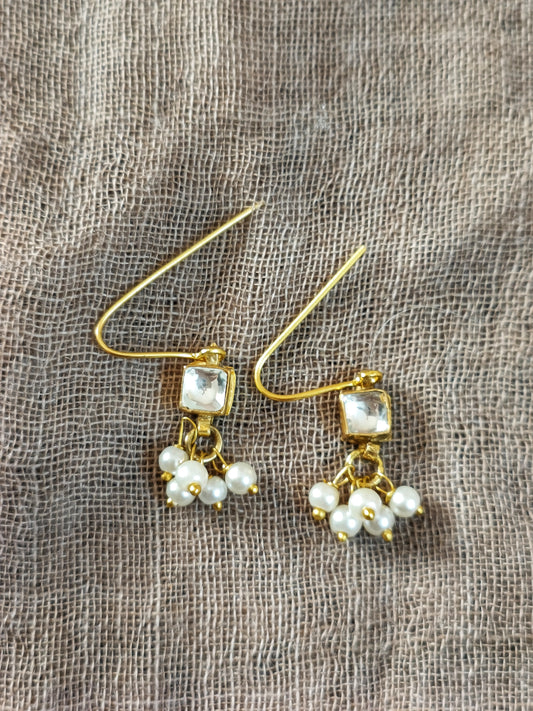 Small Hanging earring
