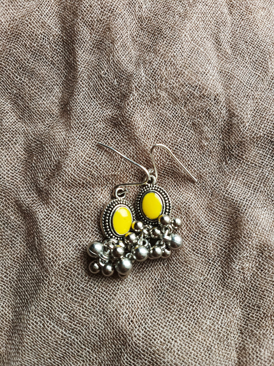 Small Hanging earrings Feb