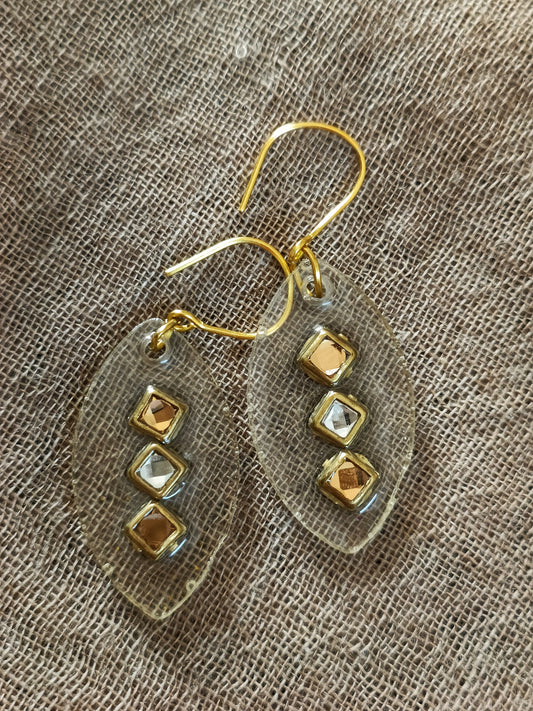 Small Hanging earrings March'23