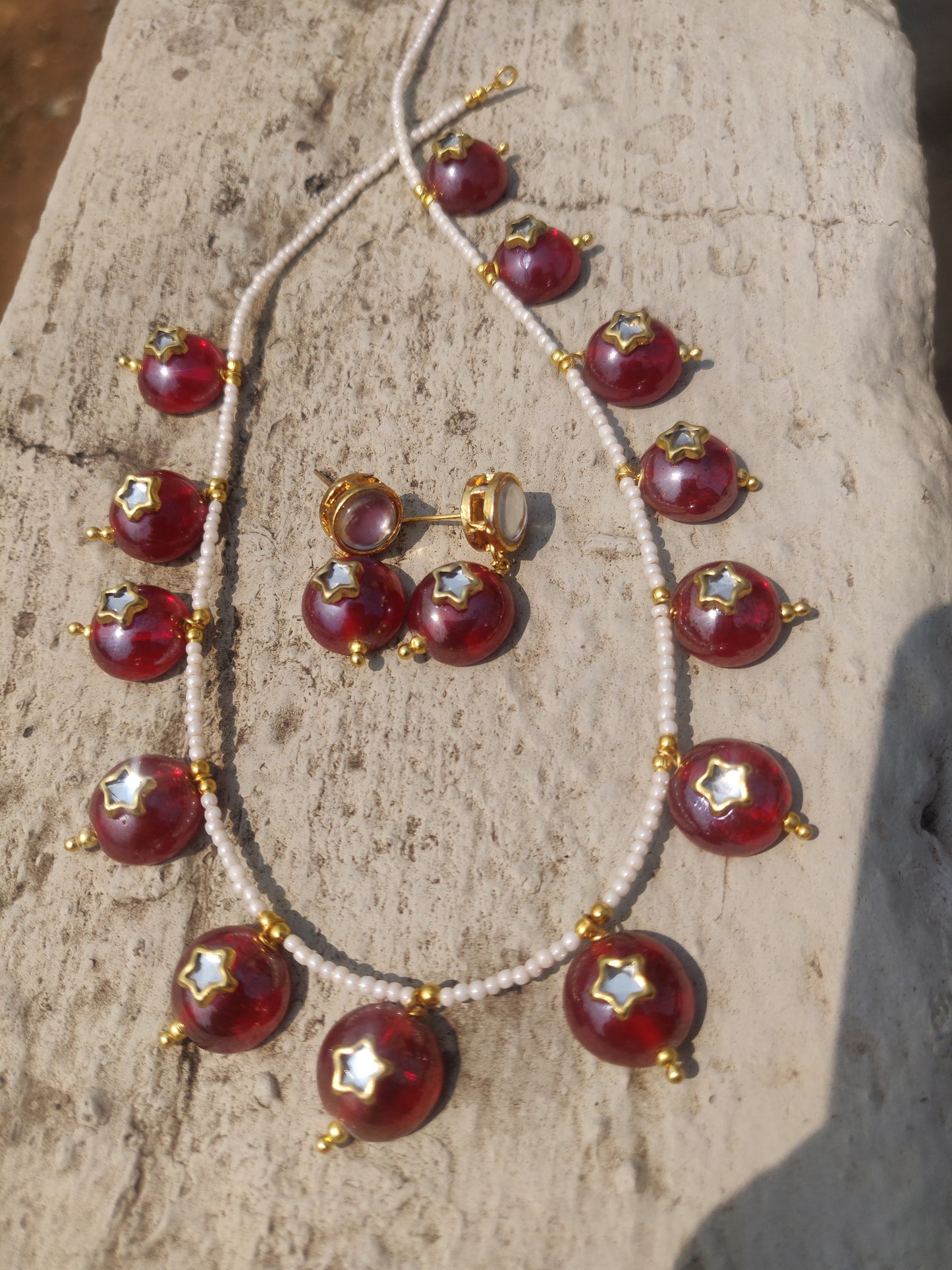 Red glass pearl kundan choker